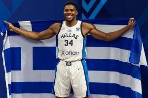 字母哥晒希腊国家队定妆照 字母哥哥和字母弟皆出镜